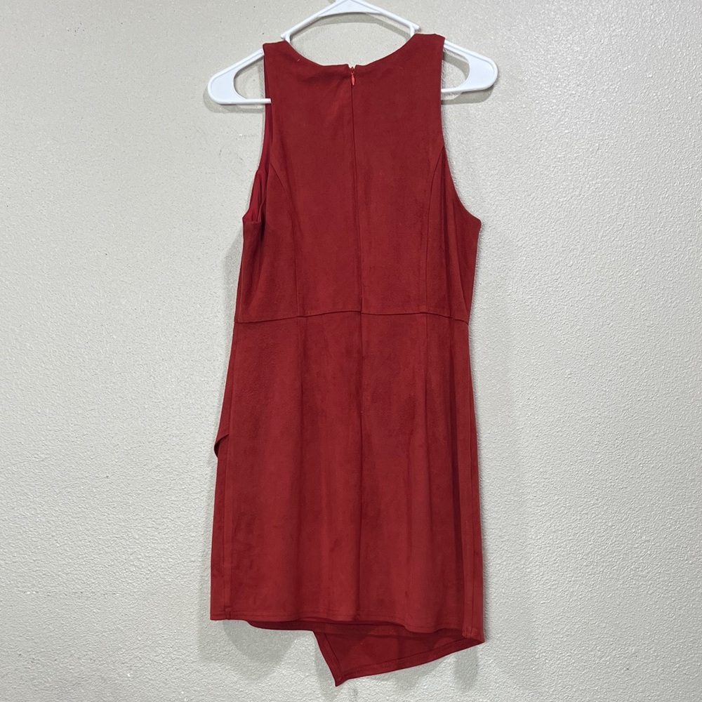Sugar+Lips Sleeveless Asymmetrical Hem Dress - Picture 6 of 10
